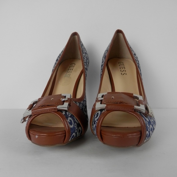 Guess Pumps with Peep Toe - Picture 2 of 8